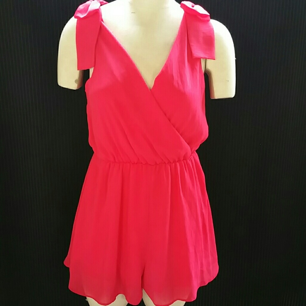 GB Giannini Bini Pink Bow Shoulder Romper